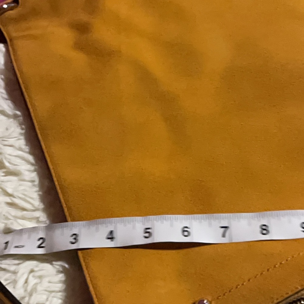 Stunning, yellow mustard suede and leather hobo bag - Picture 12 of 16